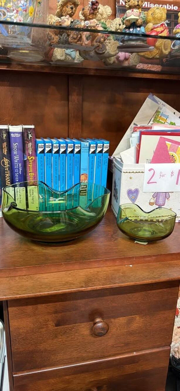 🥑 RETRO FIND: Mid-Century Anchor Hocking Avocado Green Chip & Dip Set! 🥑